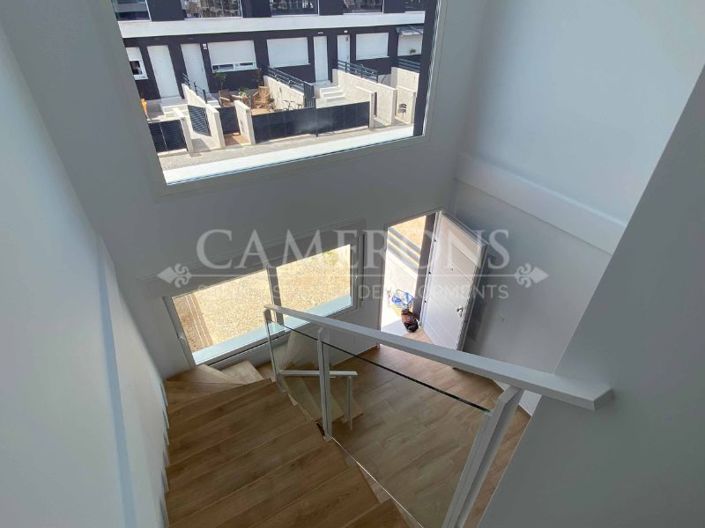 Image No.5-3 Bed Townhouse for sale