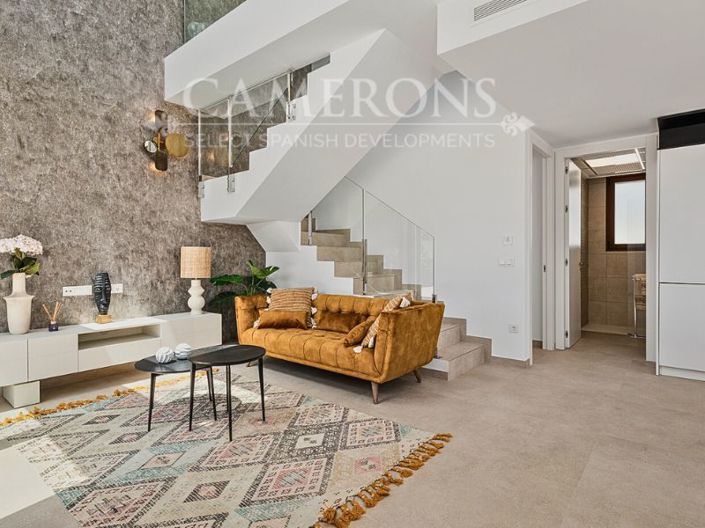 Image No.10-3 Bed Villa for sale