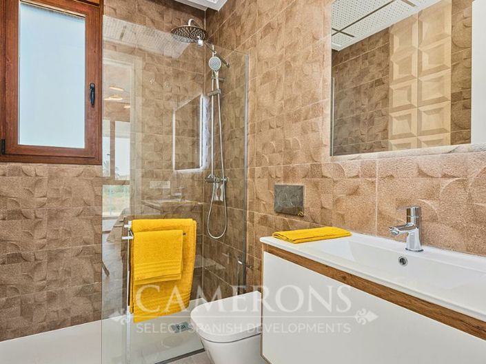 Image No.15-3 Bed Villa for sale