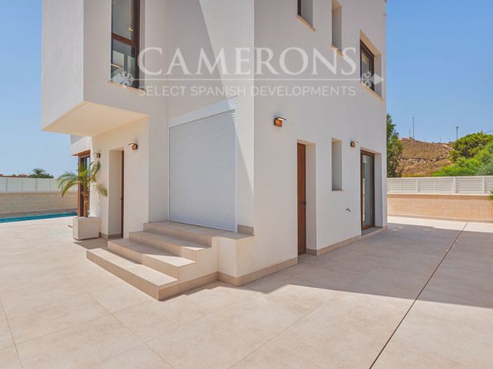 Image No.2-3 Bed Villa for sale