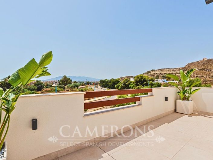 Image No.28-3 Bed Villa for sale