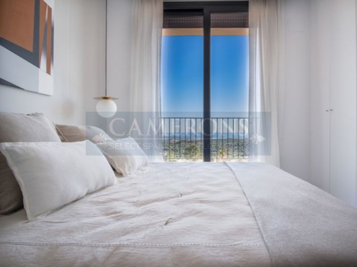 Image No.16-3 Bed Property for sale