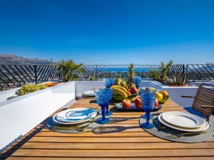 Image No.5-3 Bed Property for sale