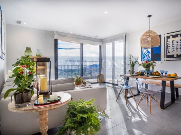 Image No.10-3 Bed Property for sale