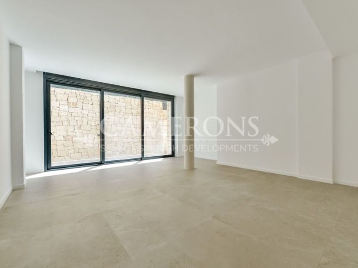 Image No.12-4 Bed Villa for sale