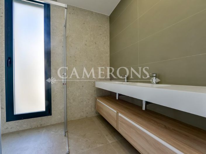 Image No.14-4 Bed Villa for sale