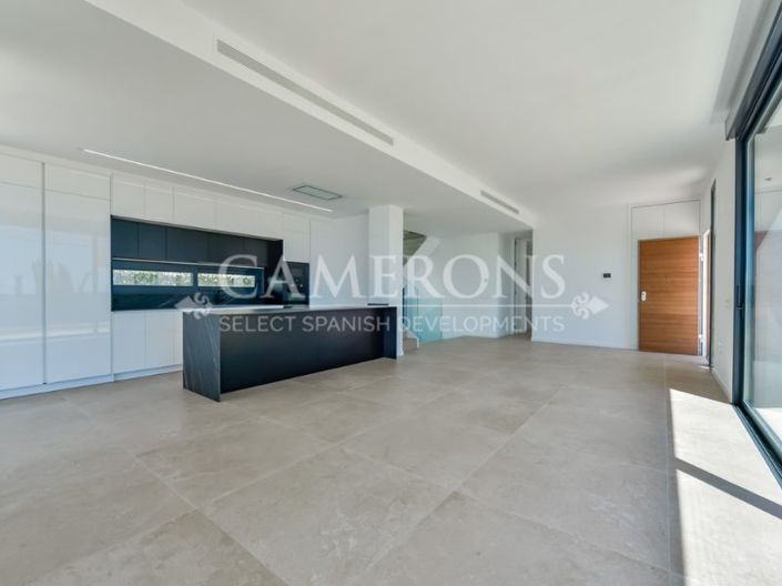 Image No.22-4 Bed Villa for sale