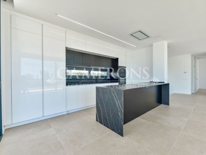 Image No.24-4 Bed Villa for sale