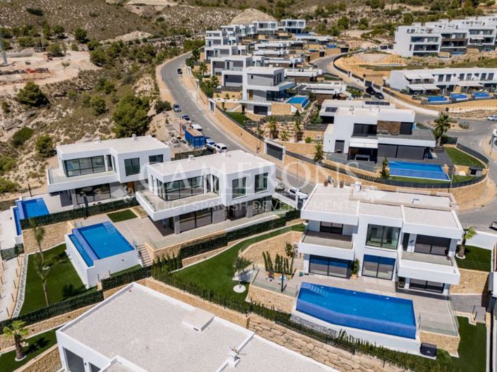 Image No.31-4 Bed Villa for sale