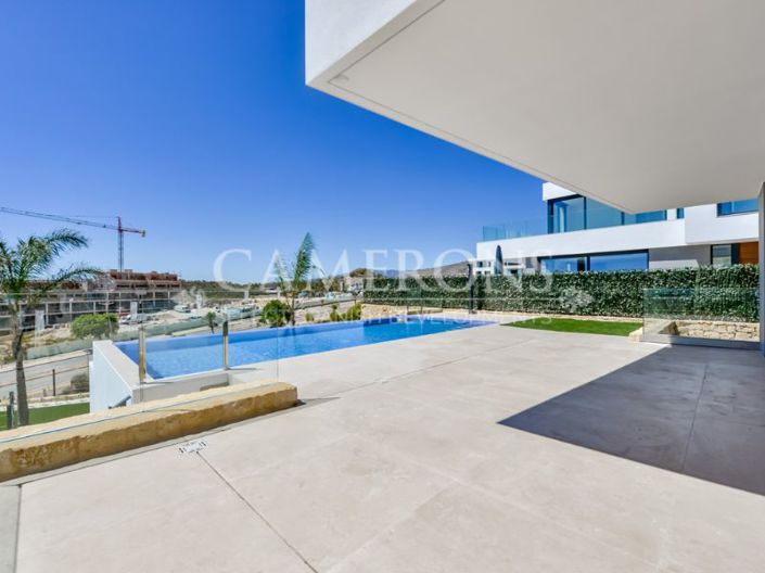 Image No.4-4 Bed Villa for sale