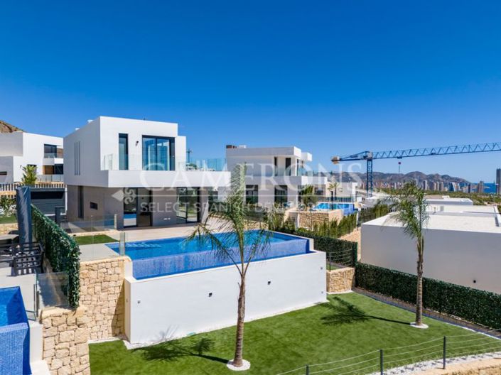 Image No.6-4 Bed Villa for sale