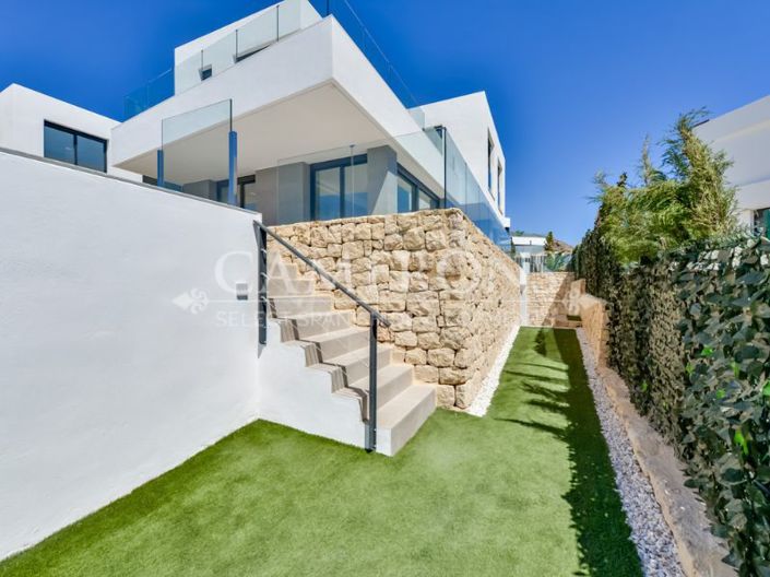 Image No.8-4 Bed Villa for sale