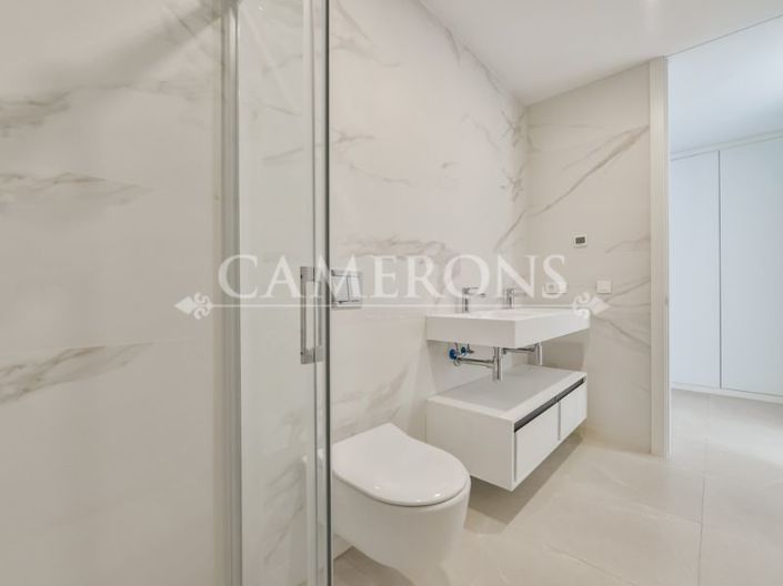 Image No.13-4 Bed Property for sale