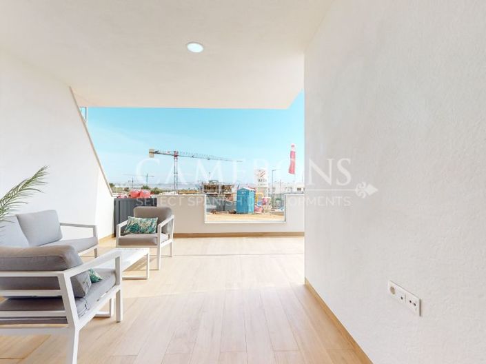 Image No.20-2 Bed Apartment for sale