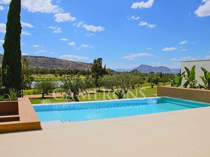 Image No.2-3 Bed Villa for sale