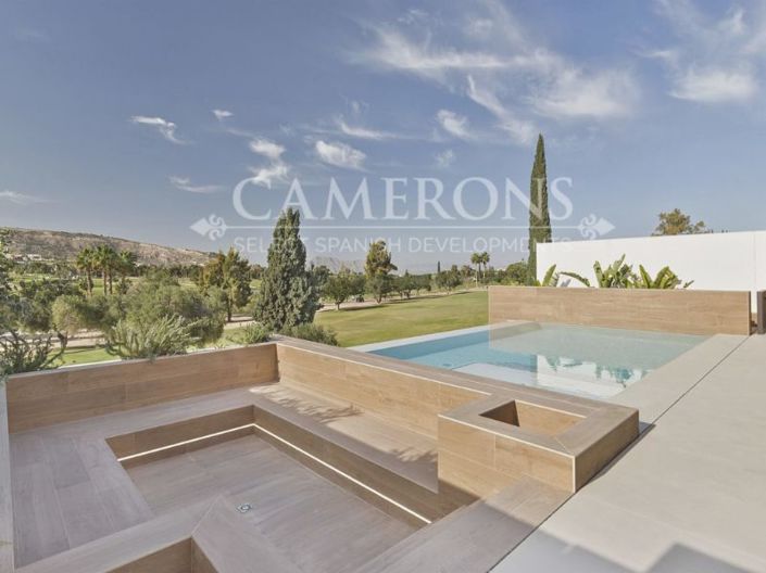 Image No.3-3 Bed Villa for sale