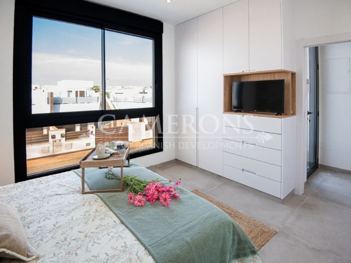 Image No.15-3 Bed Apartment for sale