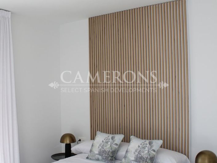 Image No.18-2 Bed Property for sale