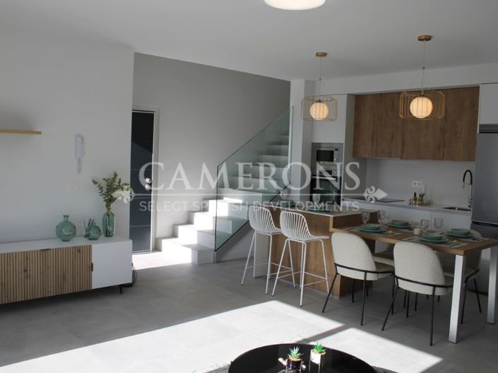 Image No.9-2 Bed Property for sale