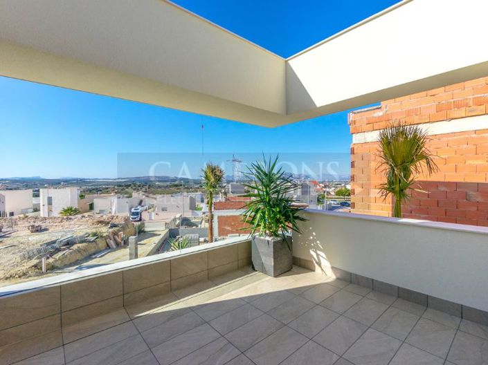 Image No.18-3 Bed Villa for sale