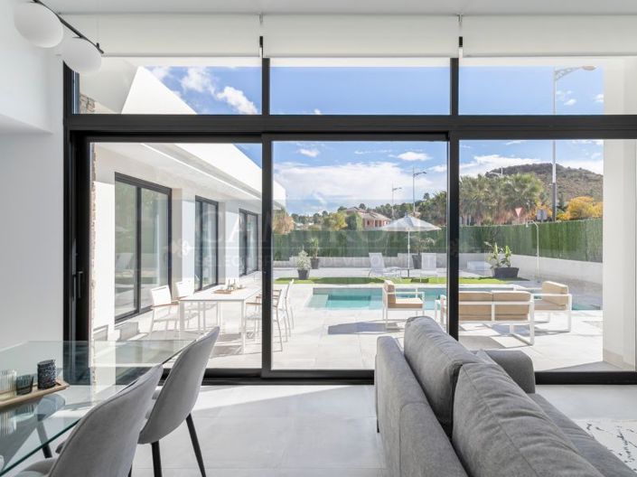 Image No.20-3 Bed Property for sale