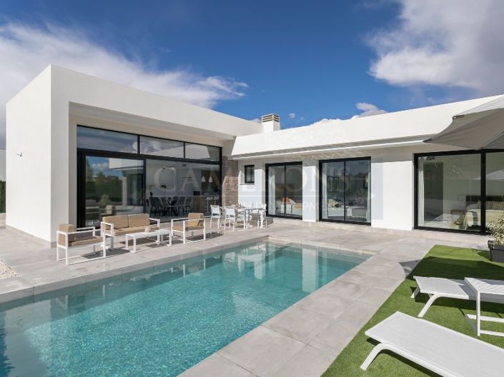 Image No.3-3 Bed Property for sale