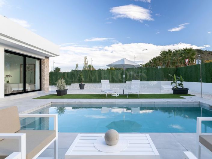 Image No.8-3 Bed Property for sale