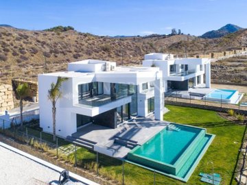 1 - , Villa