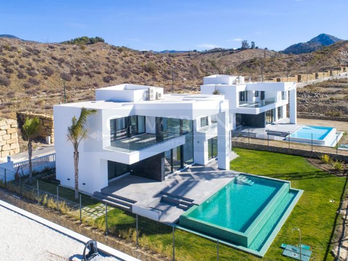 Image No.1-Villa de 4 chambres à vendre à Espagne