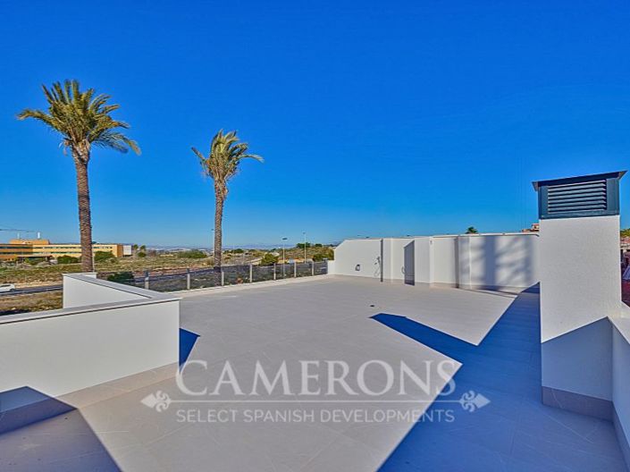 Image No.27-3 Bed Property for sale