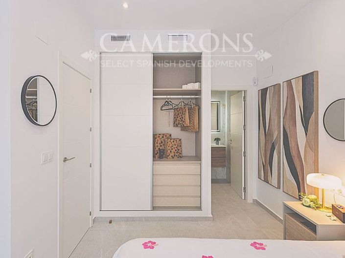 Image No.19-2 Bed Villa for sale