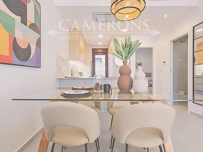 Image No.14-3 Bed Townhouse for sale