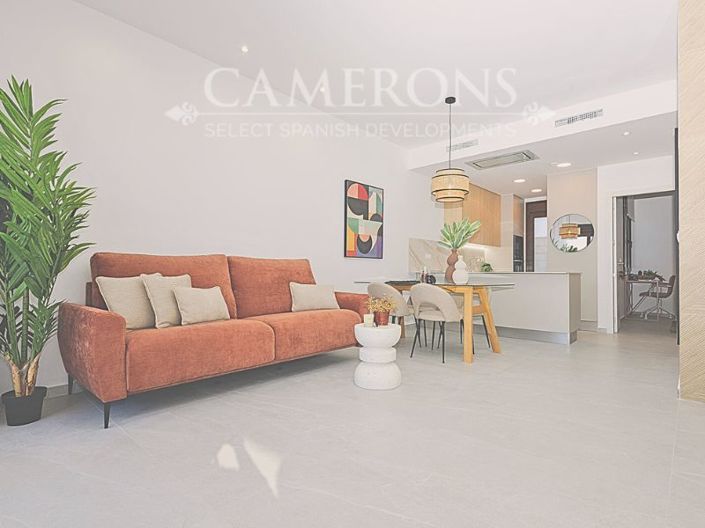 Image No.19-3 Bed Townhouse for sale