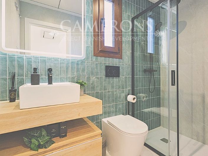 Image No.28-3 Bed Townhouse for sale