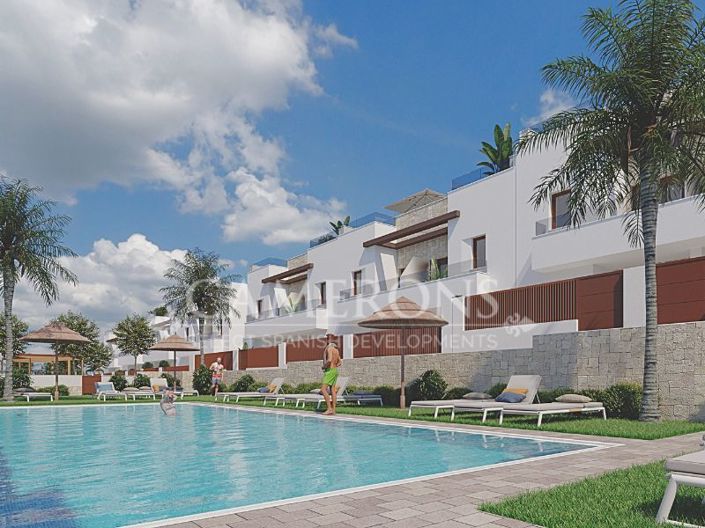 Image No.4-3 Bed Townhouse for sale