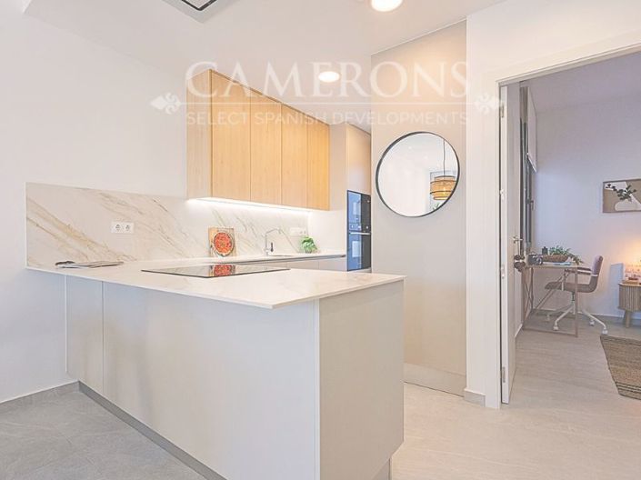 Image No.9-3 Bed Townhouse for sale