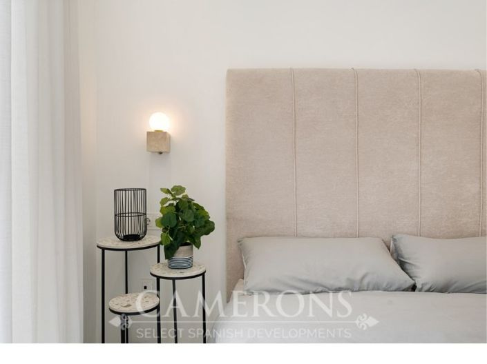 Image No.25-3 Bed Property for sale