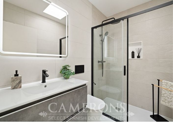 Image No.33-3 Bed Property for sale