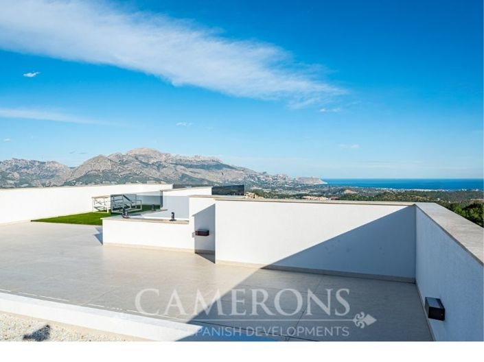 Image No.38-3 Bed Property for sale