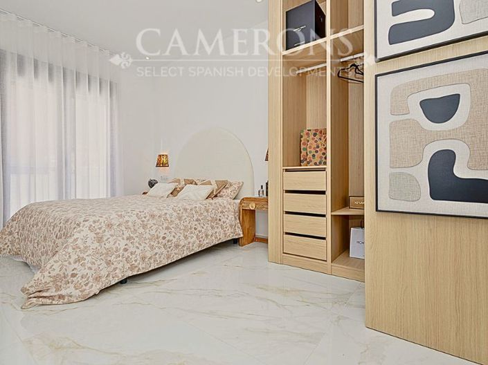 Image No.19-3 Bed Villa for sale