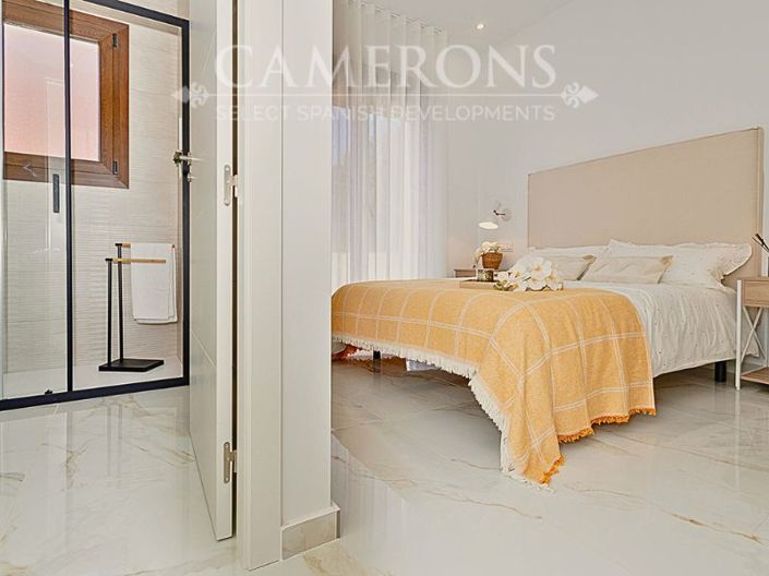 Image No.25-3 Bed Villa for sale