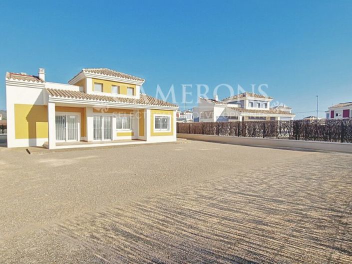 Image No.5-3 Bed Property for sale