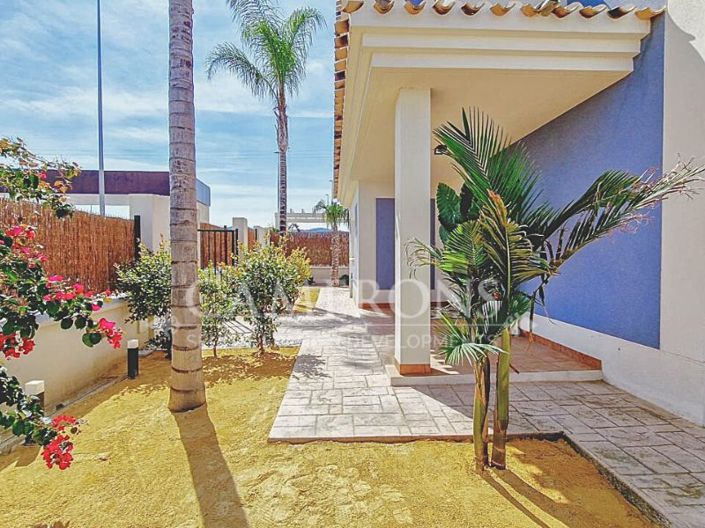 Image No.4-3 Bed Villa for sale