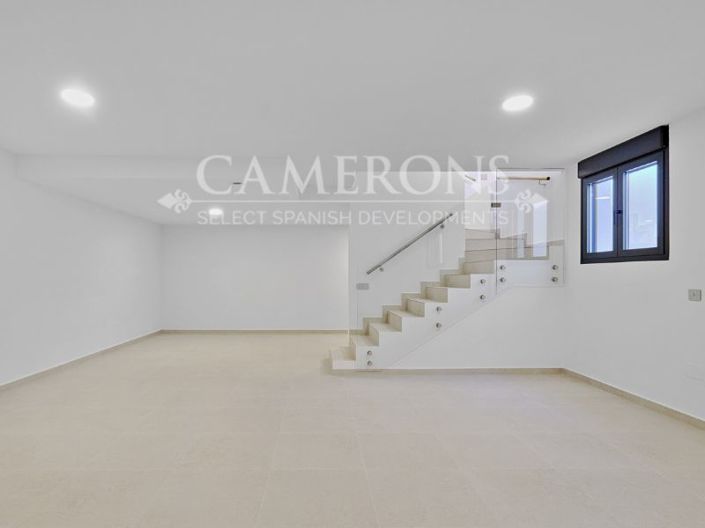 Image No.19-3 Bed Villa for sale