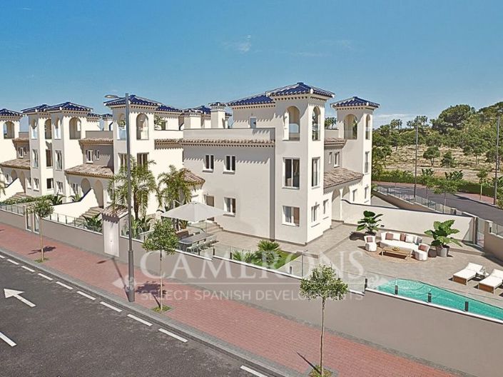 Image No.3-4 Bed Villa for sale