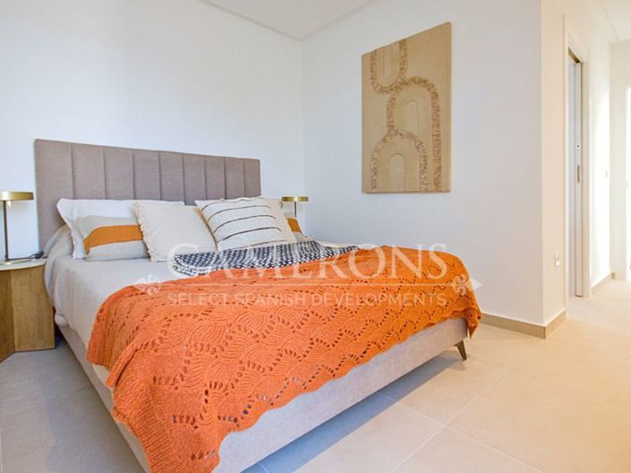 Image No.7-2 Bed Apartment for sale