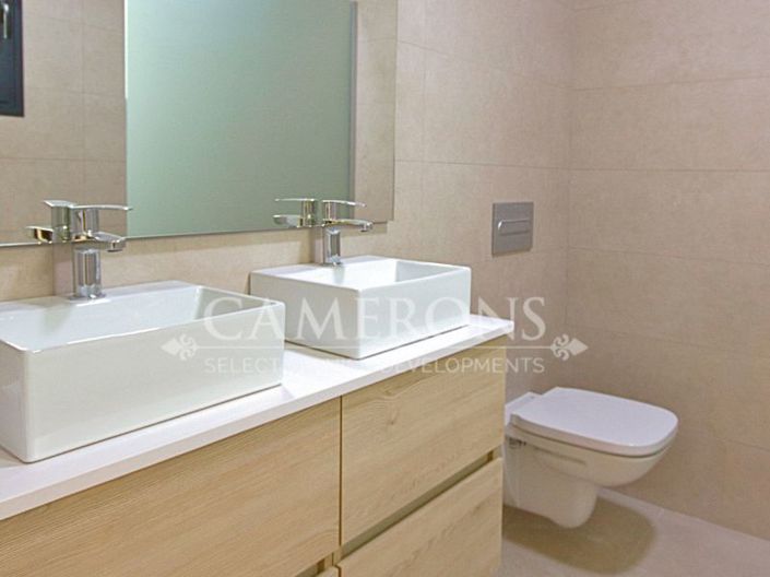 Image No.8-2 Bed Apartment for sale