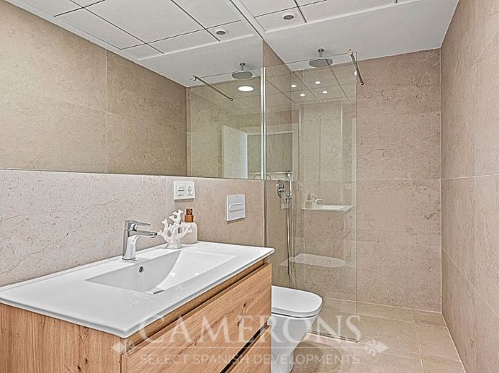 Image No.16-3 Bed Property for sale