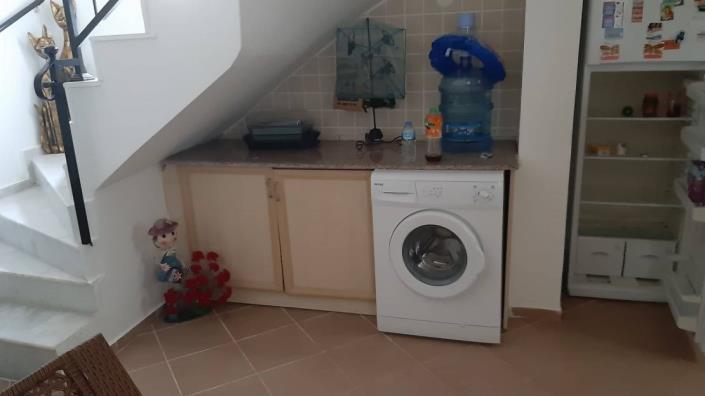 Image No.9-5 Bed House for sale