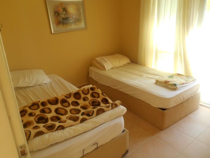 Image No.10-3 Bed House for sale